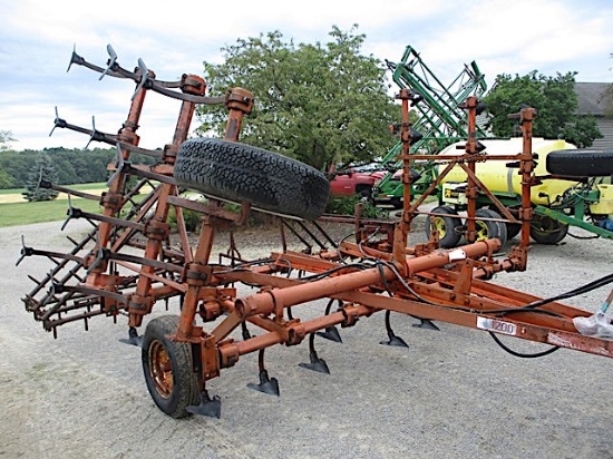 AC FIELD CULTIVATOR
