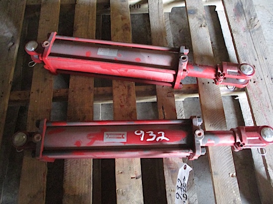 HYDRAULIC CYLINDER