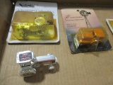 4 PC WHITE TRACTOR CHRISTMAS COLLECTIBLES WOODEN BIG FORD TRUCK