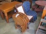 2 CHAIRS AND 4 TV TRAYS AND HOLDER