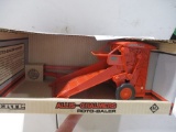 1/16 ALLIS CHALMERS ROTO BALER ERTL (NIB)