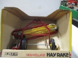 1/16 NEW HOLLAND HAY RAKE