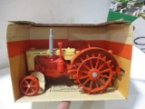 1/16 CASE 600 TRACTOR ERTL ON STEEL (NIB)