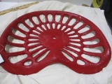 DEERING CAST SEAT (RED)