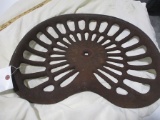 DEERING CAST SEAT