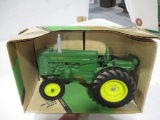1/16 JD MODEL M TRACTOR ERTL(NIB)