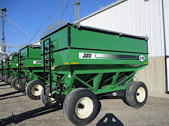 J&M 385 GRAVITY WAGON