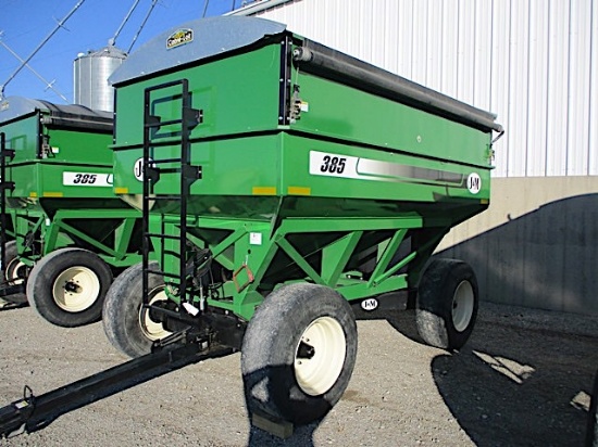 J&M 385 GRAVITY WAGON