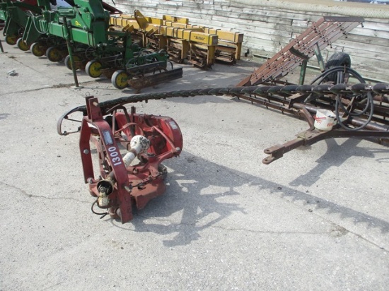 IH 1300 SICKLE BAR MOWER