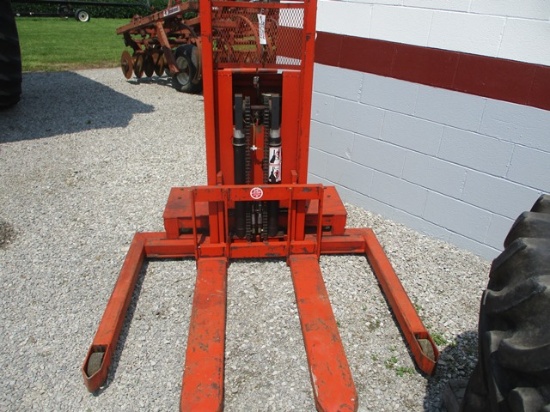 Presto 3000lb Electric Lift