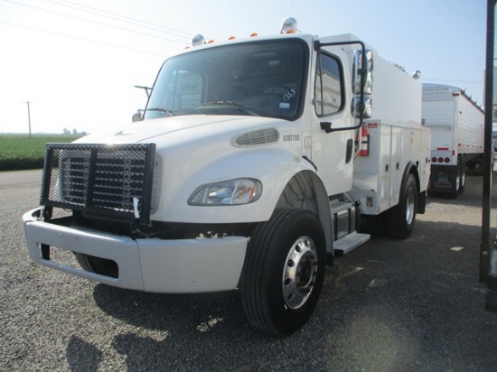 2018 Freightliner M2106 Service Truck
