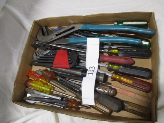 FLAT OF SCREW DRIVERS, ALLEN WRENCHES