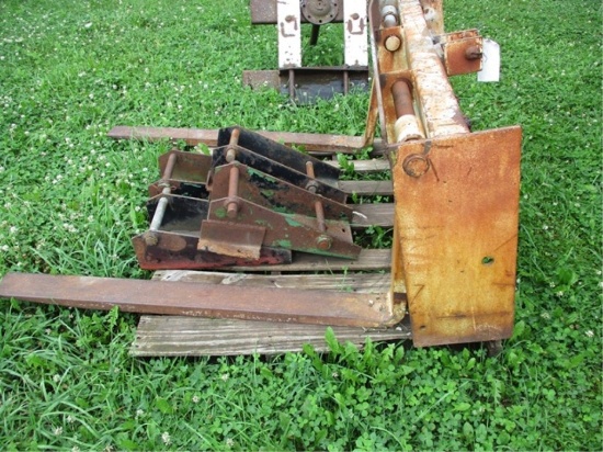 LOADER PALLET FORK & BRACKETS
