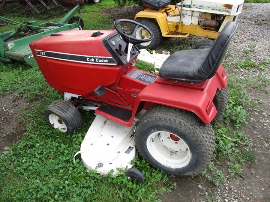 CUB CADET 108 GEAR LAWN MOWER