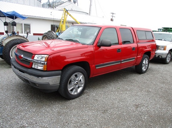 2005 CHEVY 1500 PICKUP w/ CAP