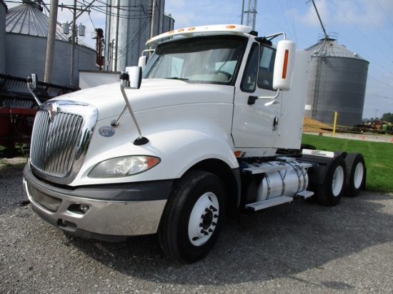 2014 IH PROSTAR PLUS SEMI TRACTOR