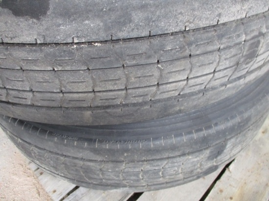 (2) 11R22.5 RADiAL TIRES w/ ALUM RIMS