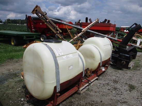 SADDLE TANKS & SPRAY BOOM