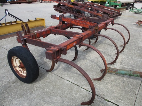 CASE 10' CHISEL PLOW