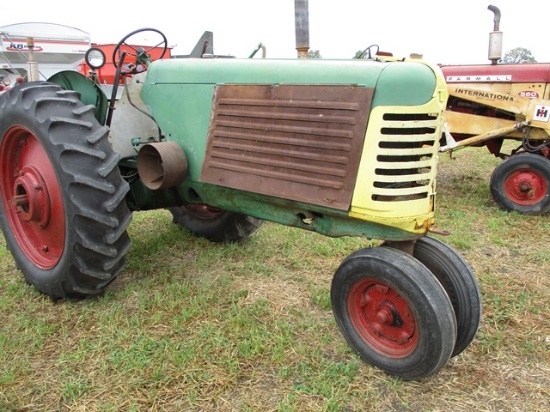 Oliver 88 Gas Nf Tractor