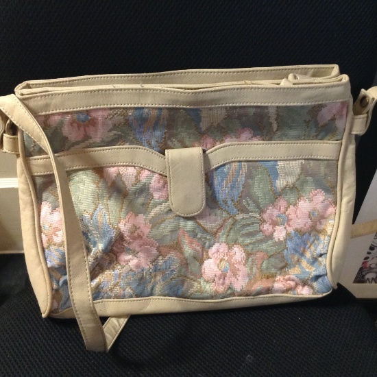 Accessories - Vintage - Women; Karen Scott Purse