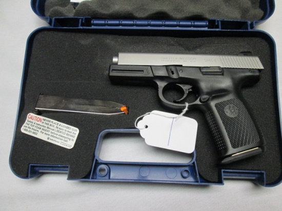 SW 40 UE Simi pistol- NIB  DSU0722