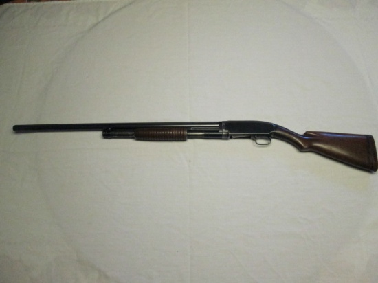 Winchester 12 ga M12 full choke, slide actin, take down shot gun 656289