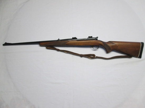 Winchester 30 Govt 06 M70 bolt action repeating rifle w/wcope mnts & sling