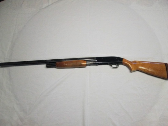 Mossberg 12 ga 30' full choke, 2 3/4 & 3 ", slide action shot gun G271554