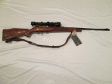 Weatherby Mark XXII 22 LR semi w/Weaver Classic 400 scope N61669