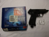 Walther Model PPK/S semi auto CO2 4.5 air pistol w/box