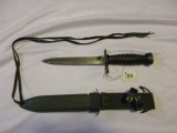 US bayonet/knife w/sheath