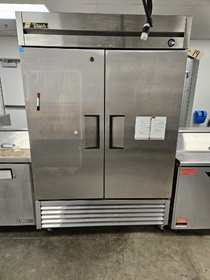 True 2 door refrigerator