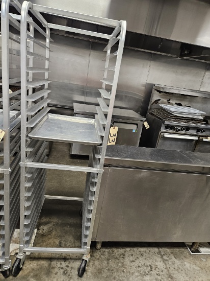 end load bun/sheet pan rack on wheels w/1)full sheet