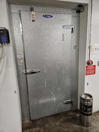 Crown-Tonka 15'x15'x8' walk-in cooler w/1 door & condensing unit