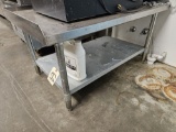 sm stainless steel table