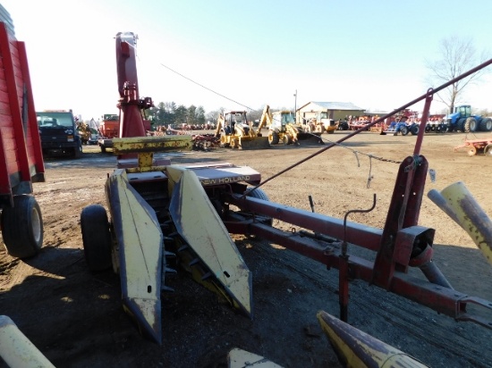 New Holland 718 Silage Chopper