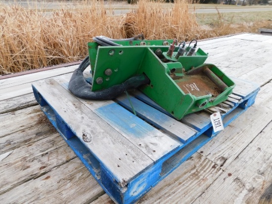 JD 6000 Series Loader Brackets and Hoses
