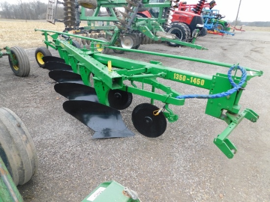 John Deere 1350/1450 Plow