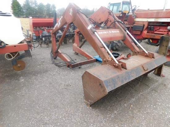 International 2350 Loader