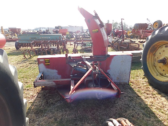 IH 80 Snowblower