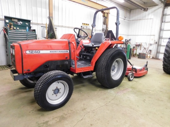 Massey-Ferguson 1240