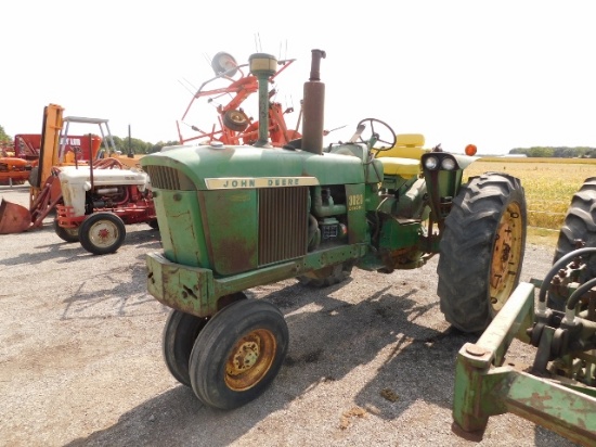 John Deere 3020
