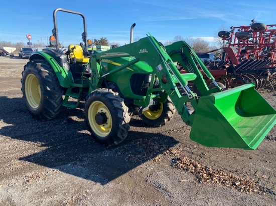John Deere 5325 w/ JD 542 Loader