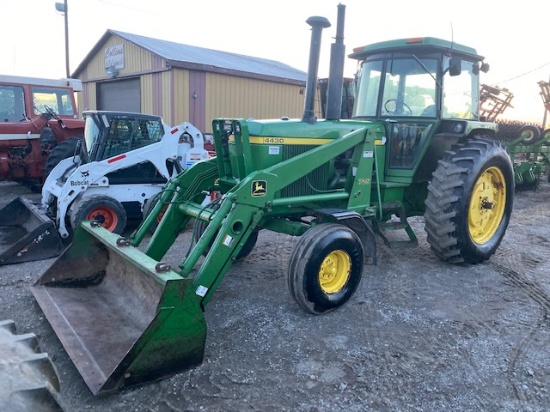 John Deere 4430
