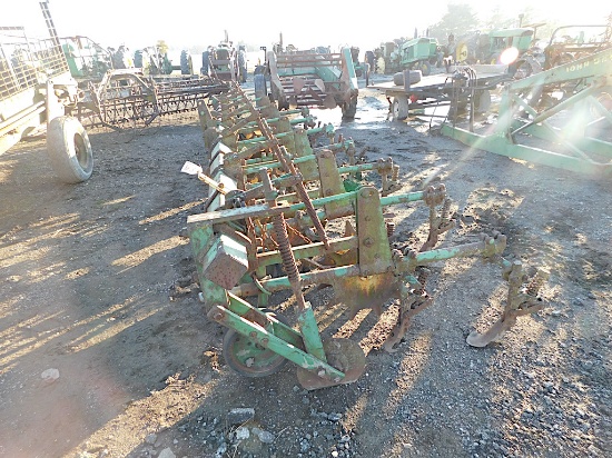 John Deere RM 6 row 30inch cultivator