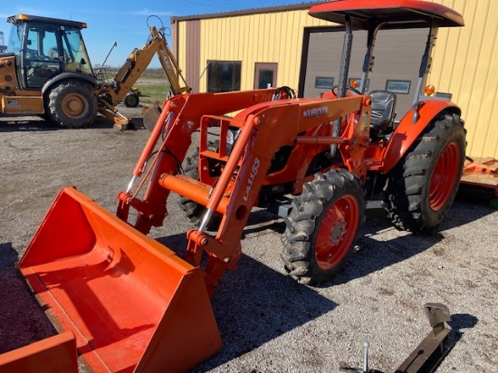 '15 Kubota M7040 SU w/ Kubota LA1153 Loader