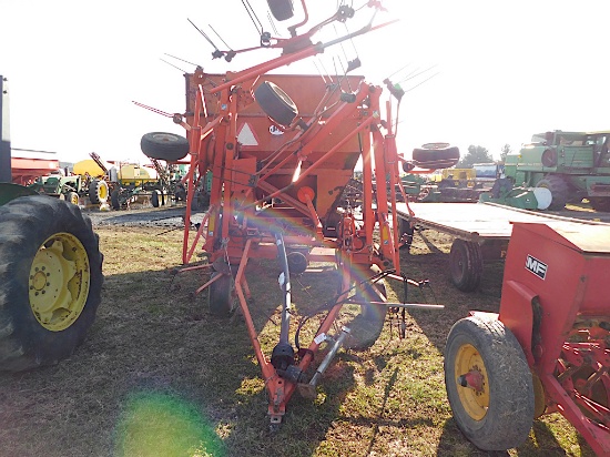 Kuhn 6 Basket Tedder