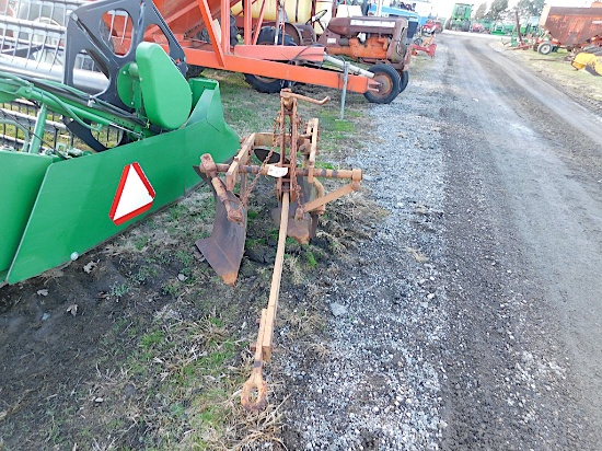 Allis Chalmers 2 bottom plow snap cuppler