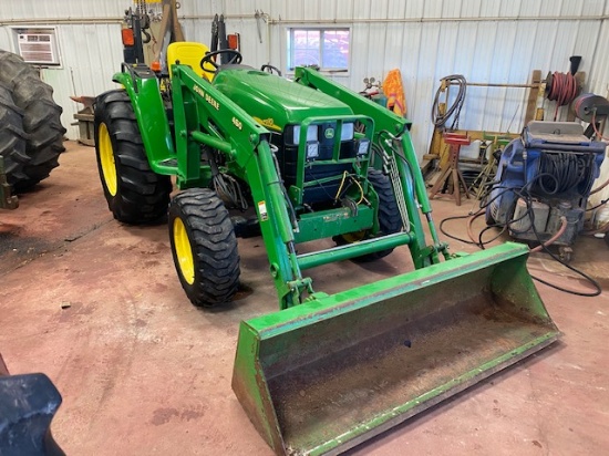 John Deere 4610 w/ JD 460 Loader